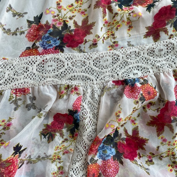 Floral, Sheer, Maxi Dress - Picture 4 of 4